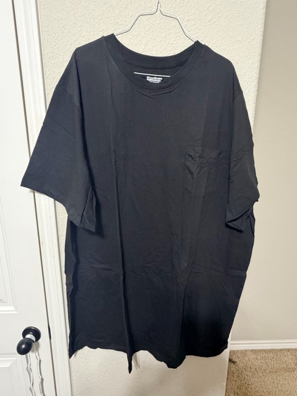 Classic Men's Black Crewneck T‑Shirt with pocket 6XL - Picture 4 of 10